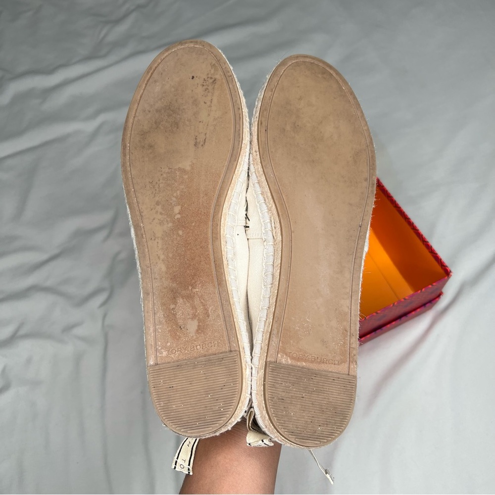Tory Burch Cream and Black Espadrilles with Elegant Lacing - Picture 7 of 9